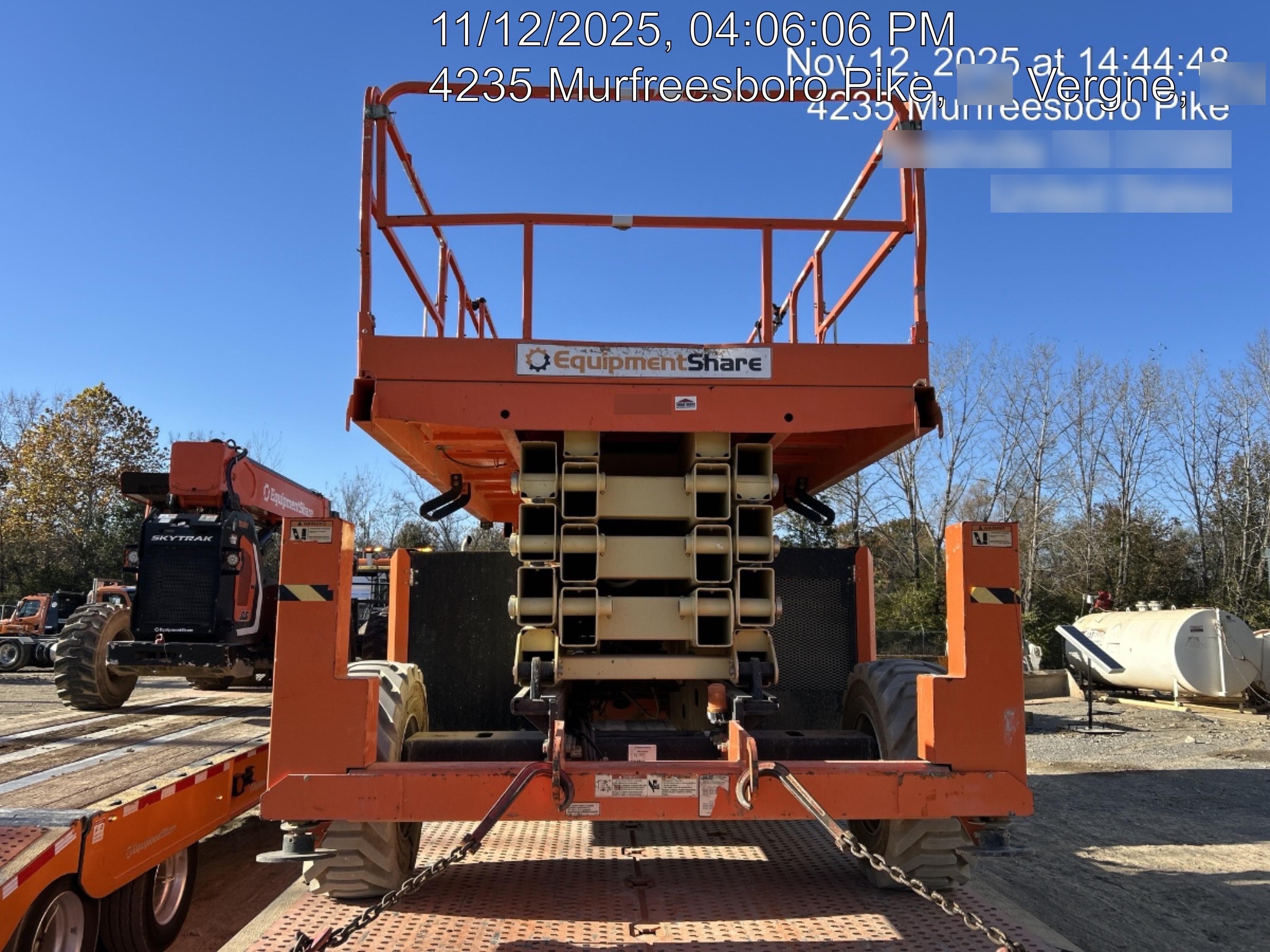 2019 JLG 430LRT