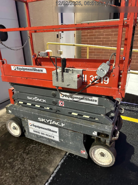 2019 Skyjack SJIII-3219 Standard Options, Trojan Batteries