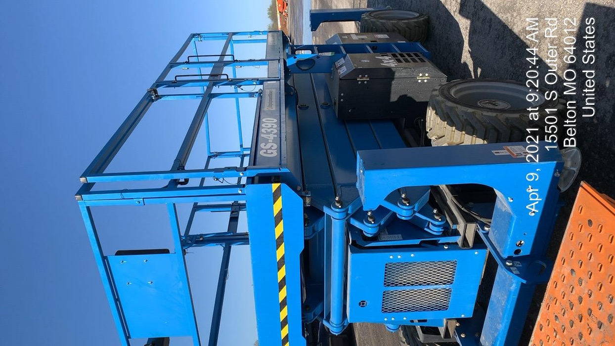 2020 GENIE GS-4390 RT