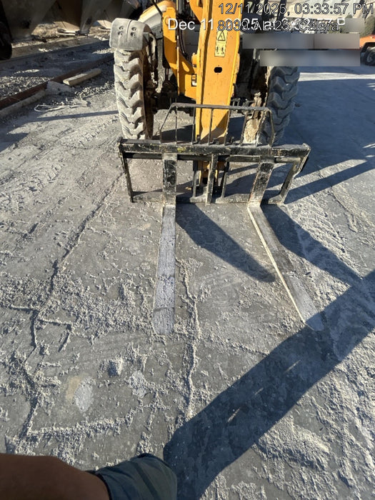 2020 JCB 509-42 Canopy, Solid Tires, Work Lights, Beacon, Aux Hydraulics, Back up Alarm, Lifting Eye, ES Decals