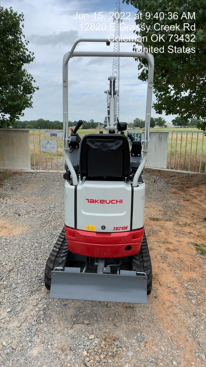 2022 TAKEUCHI TB210R