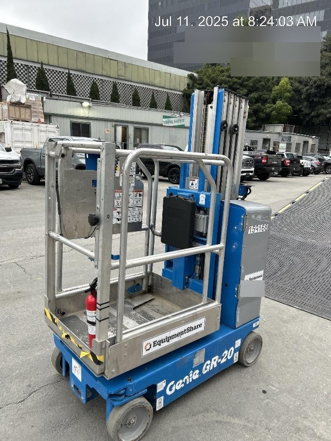 2021 GENIE GR-20
