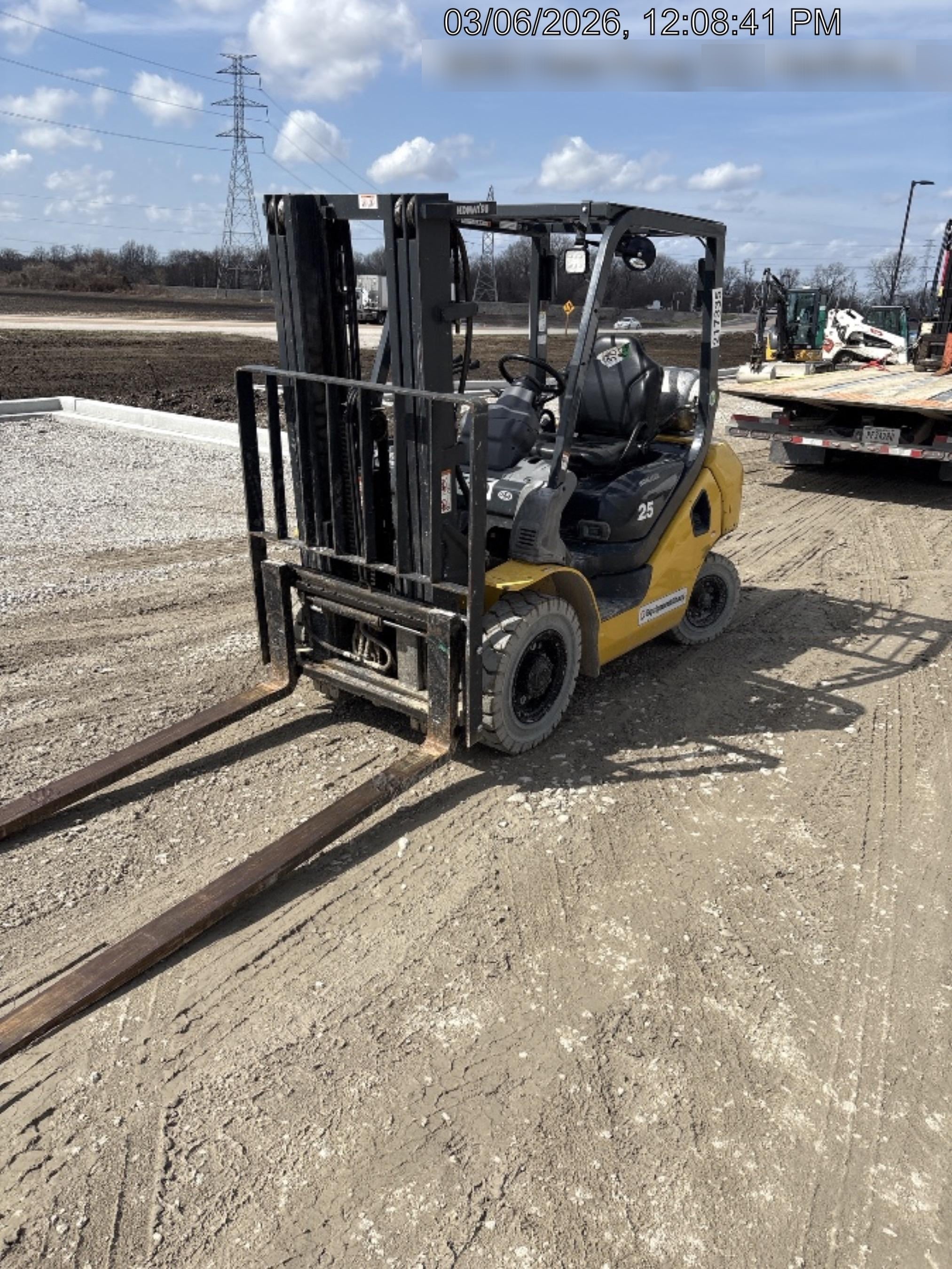 2022 KOMATSU FG25T-16