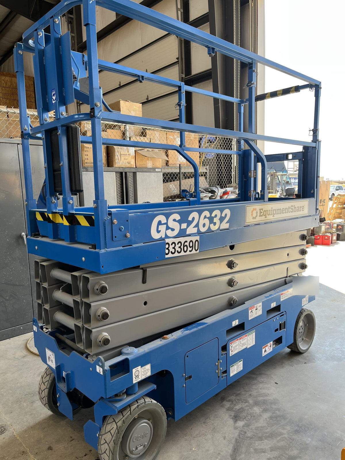 2023 GENIE GS-2632