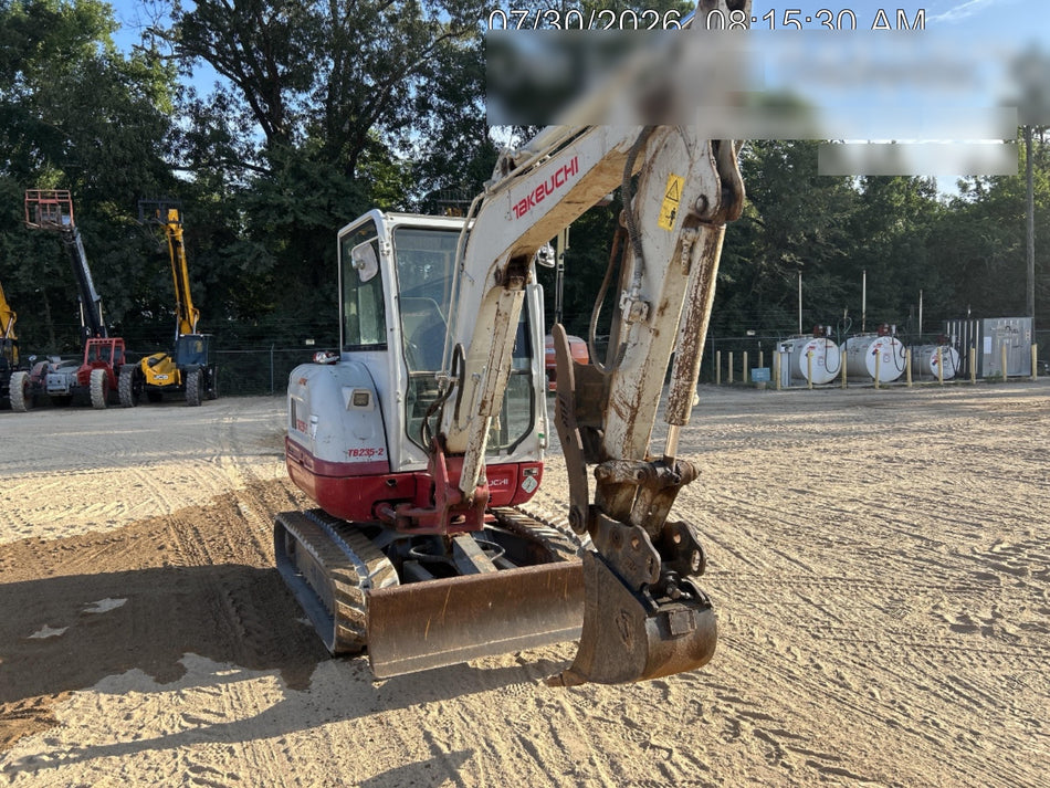 2020 TAKEUCHI TB-235-2CR