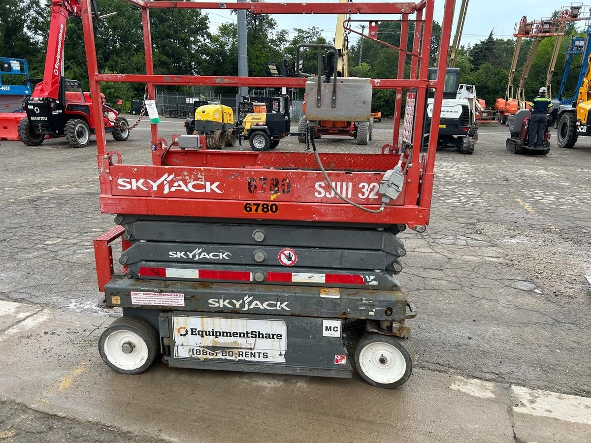 2018 SKYJACK SJIII-3219