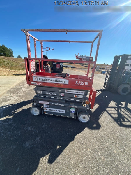 2023 SKYJACK SJ3219