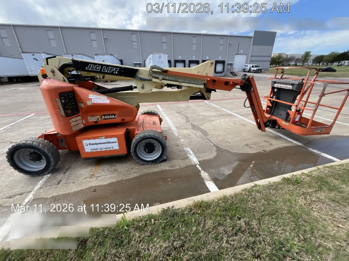 2019 JLG E450AJ