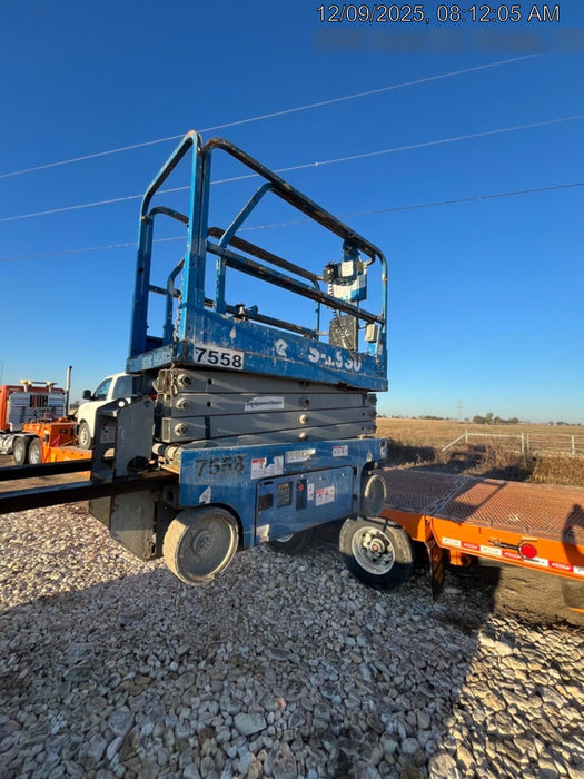 2017 Genie GS-1930 Genie GS-1930 Lift w/Fixed Rail and Chain Entry