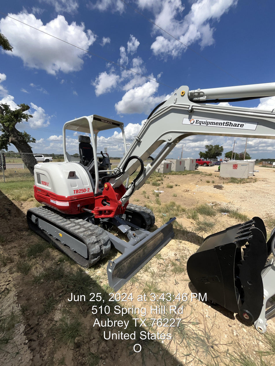 2024 TAKEUCHI TB250-2R