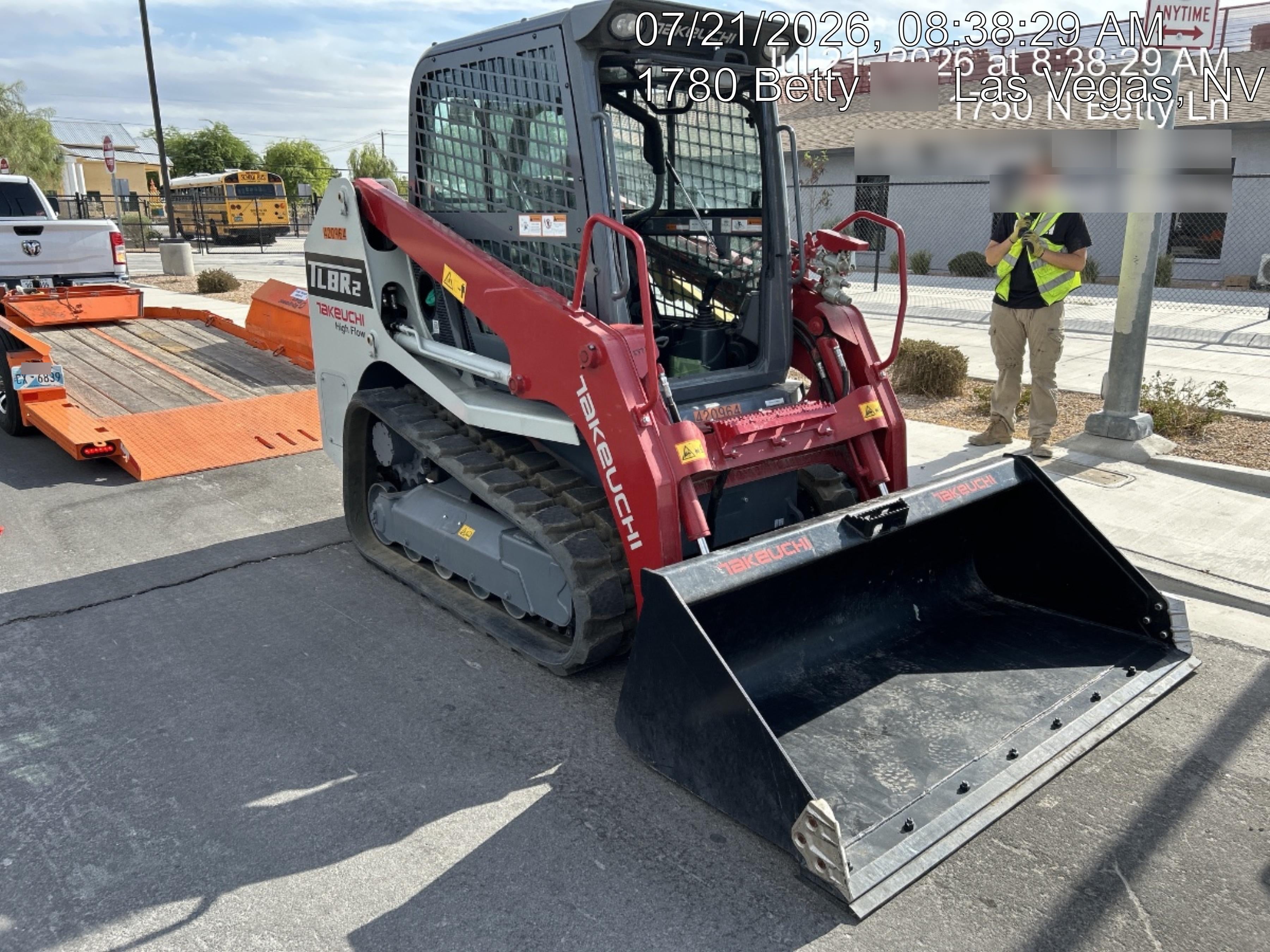 2024 TAKEUCHI TL8R2-CRH