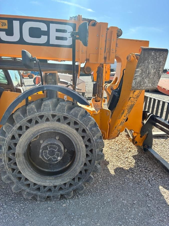 2022 JCB 512-56