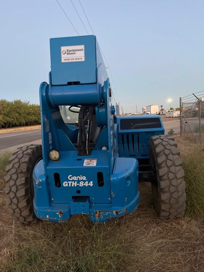 2022 GENIE GTH-844