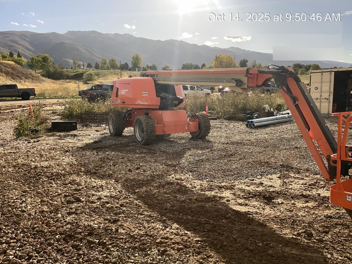 2023 JLG 660SJ