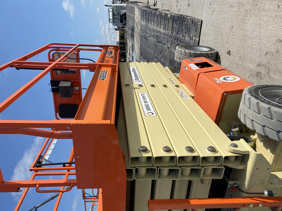 2019 JLG 4069LE