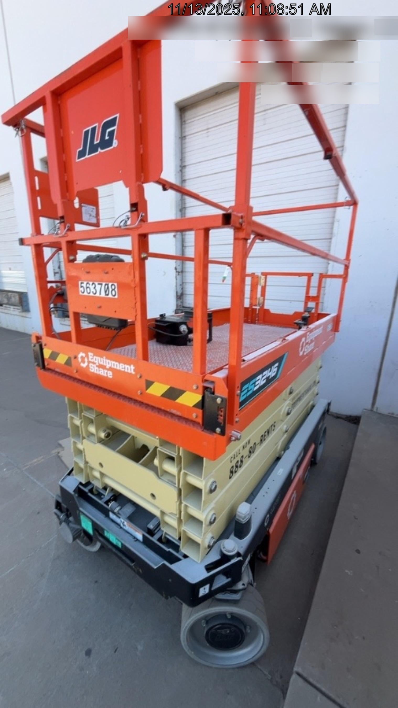 2025 JLG ES3246