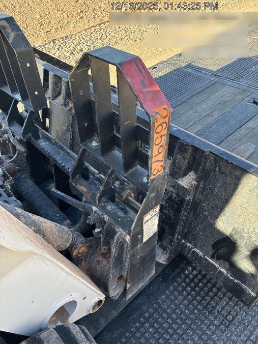 2021 TAKEUCHI 48" Pallet Forks - Takeuchi