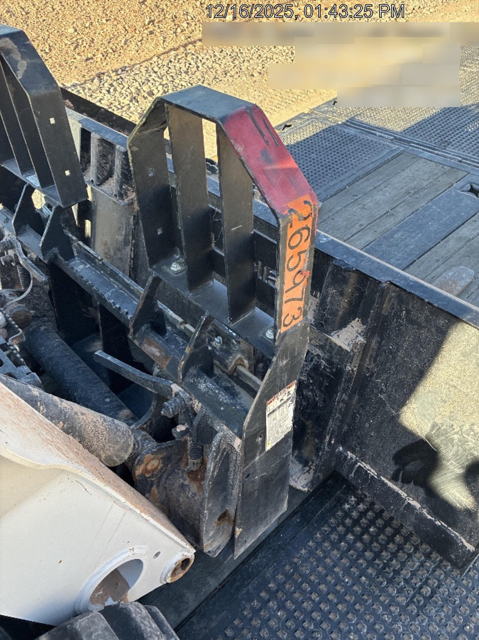 2021 TAKEUCHI 48" Pallet Forks - Takeuchi