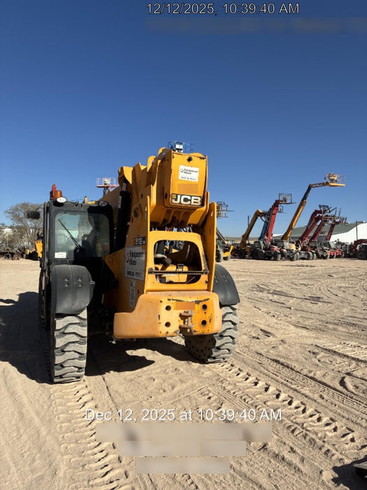 2019 JCB 512-56 Enclosed Cab, 109 HP, Solid Tires, Worklights, Beacon, Aux Hydraulics, Lifting Eye w/60" Carriage/60" Forks