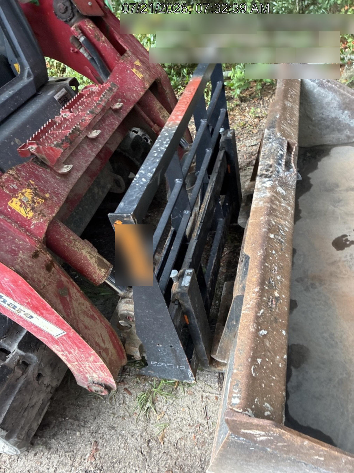 2025 ARROW MATERIAL HANDLING 60" Pallet Forks - Arrow