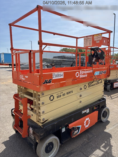 2022 JLG ES3246