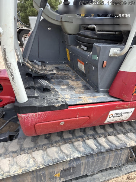 2022 TAKEUCHI TB235-2R