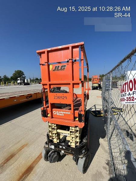 2022 JLG ES1932