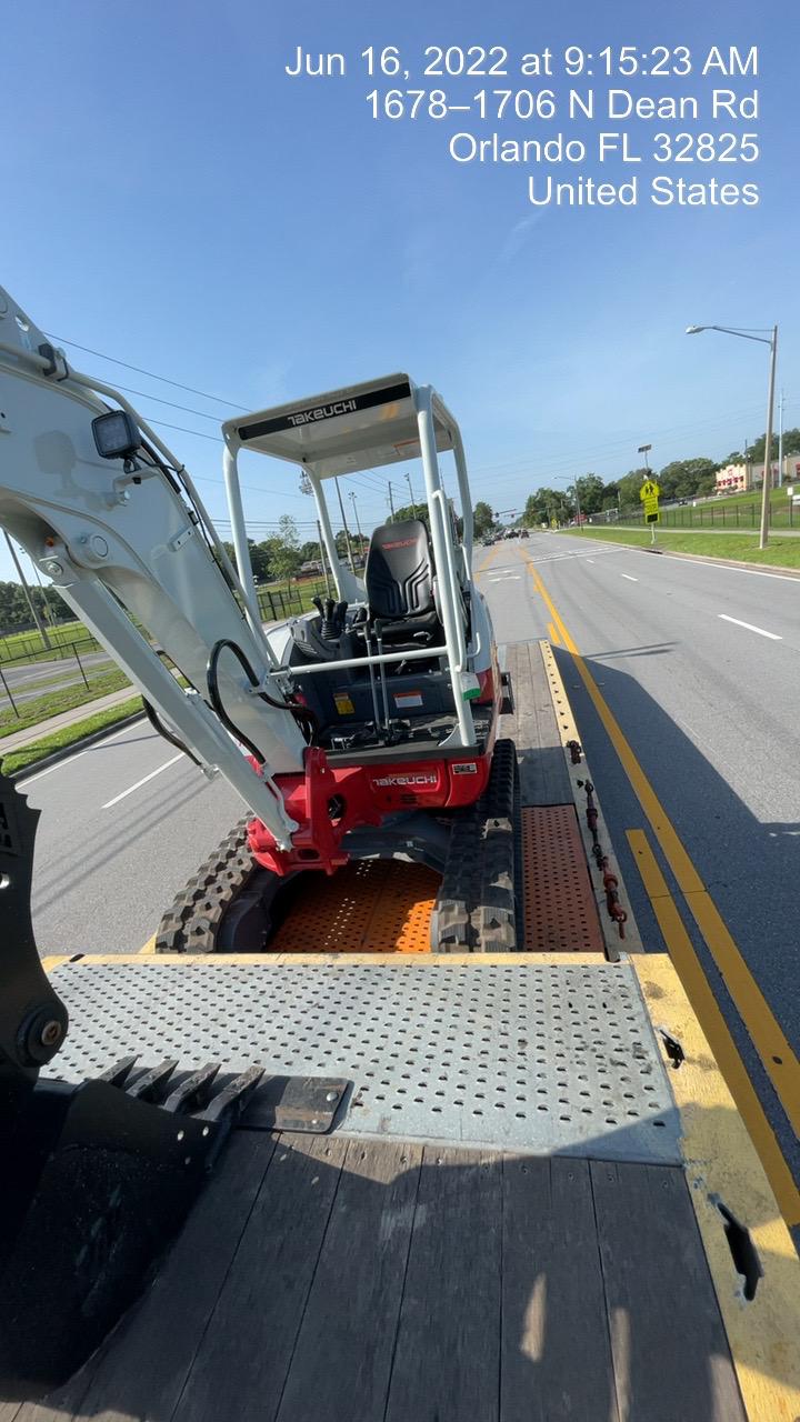 2022 TAKEUCHI TB235-2R
