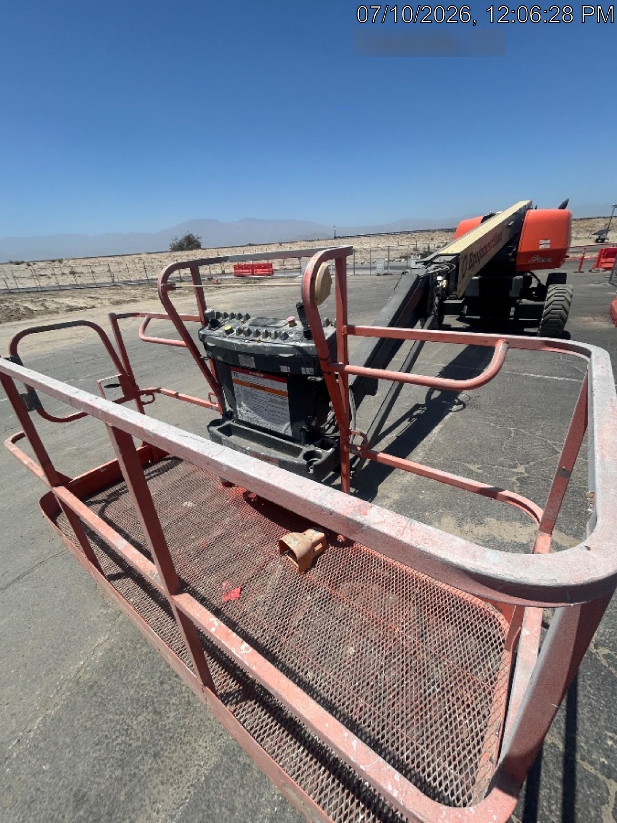 2025 JLG 660SJ