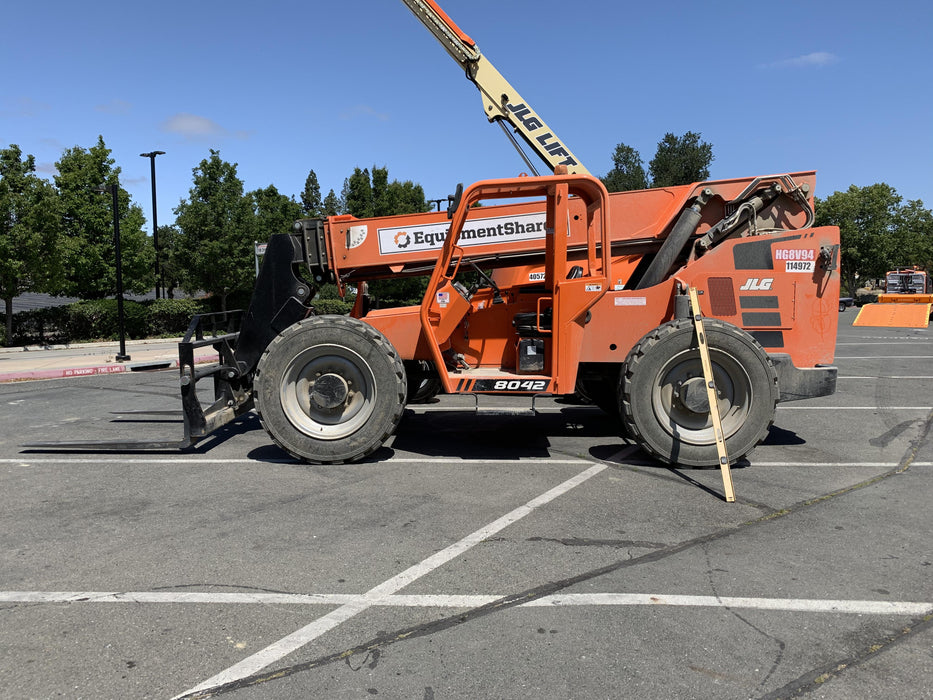 2020 Skytrak 8042 74 Hp, FF Tires, Work Lights, Beacon, Aux Hydraulics, Back up Alarm, Lifting Eye, ES Decals