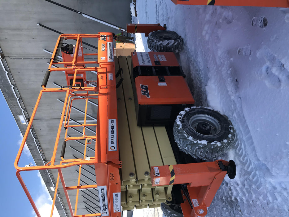 2020 JLG 430LRT