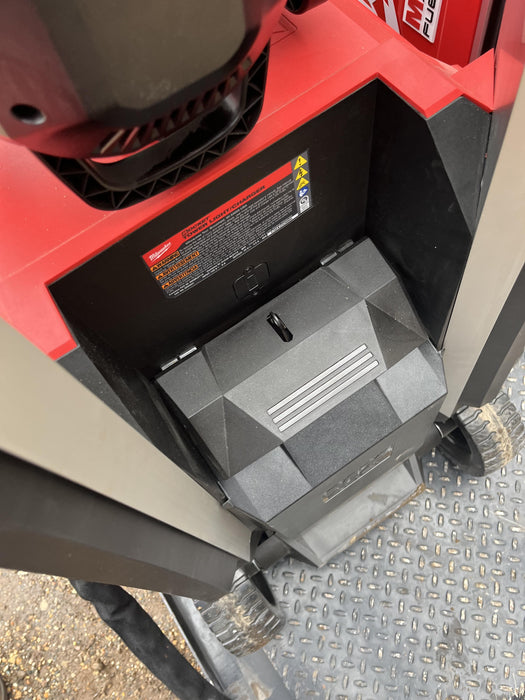 2023 MILWAUKEE MXF041-1XC