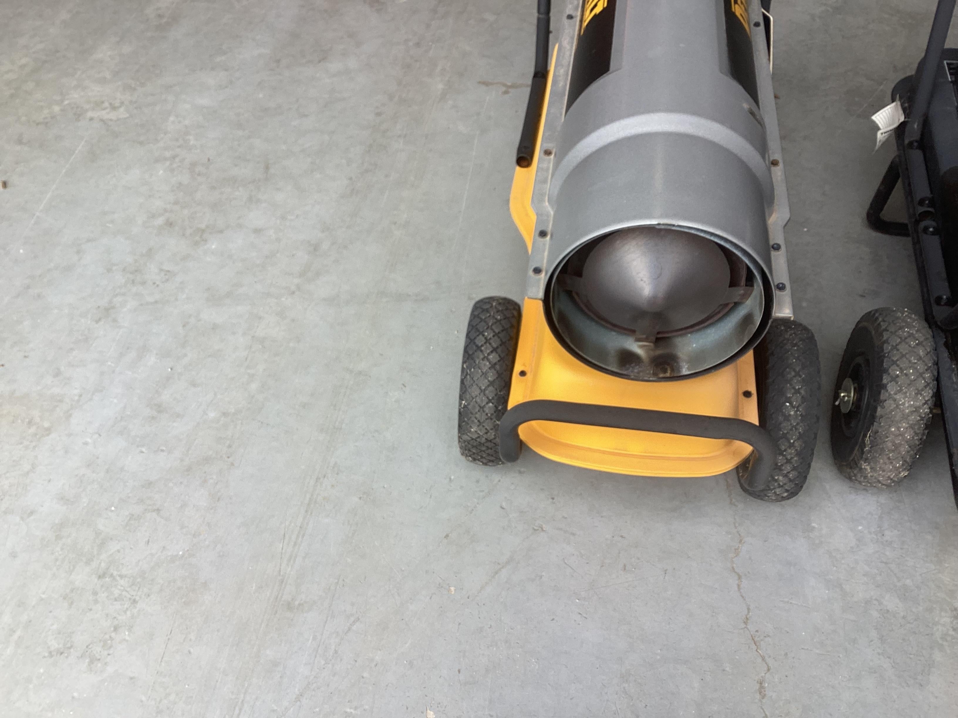 2022 DEWALT DXH185KT
