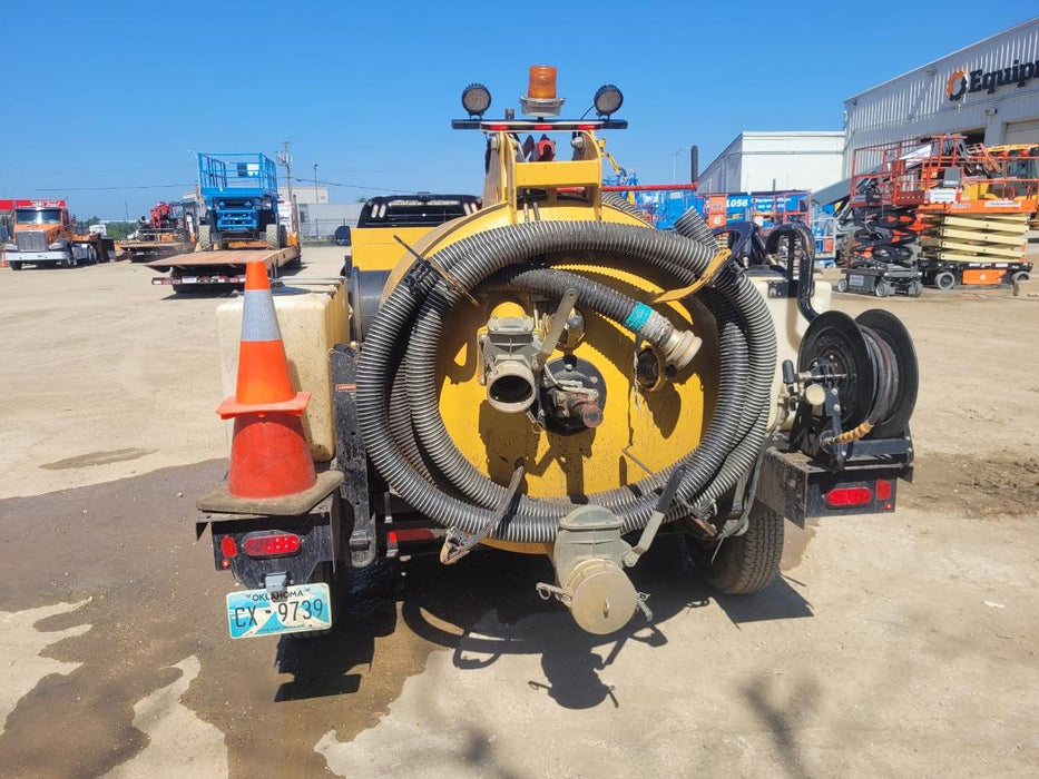 2023 VAC-TRON LP573XDT