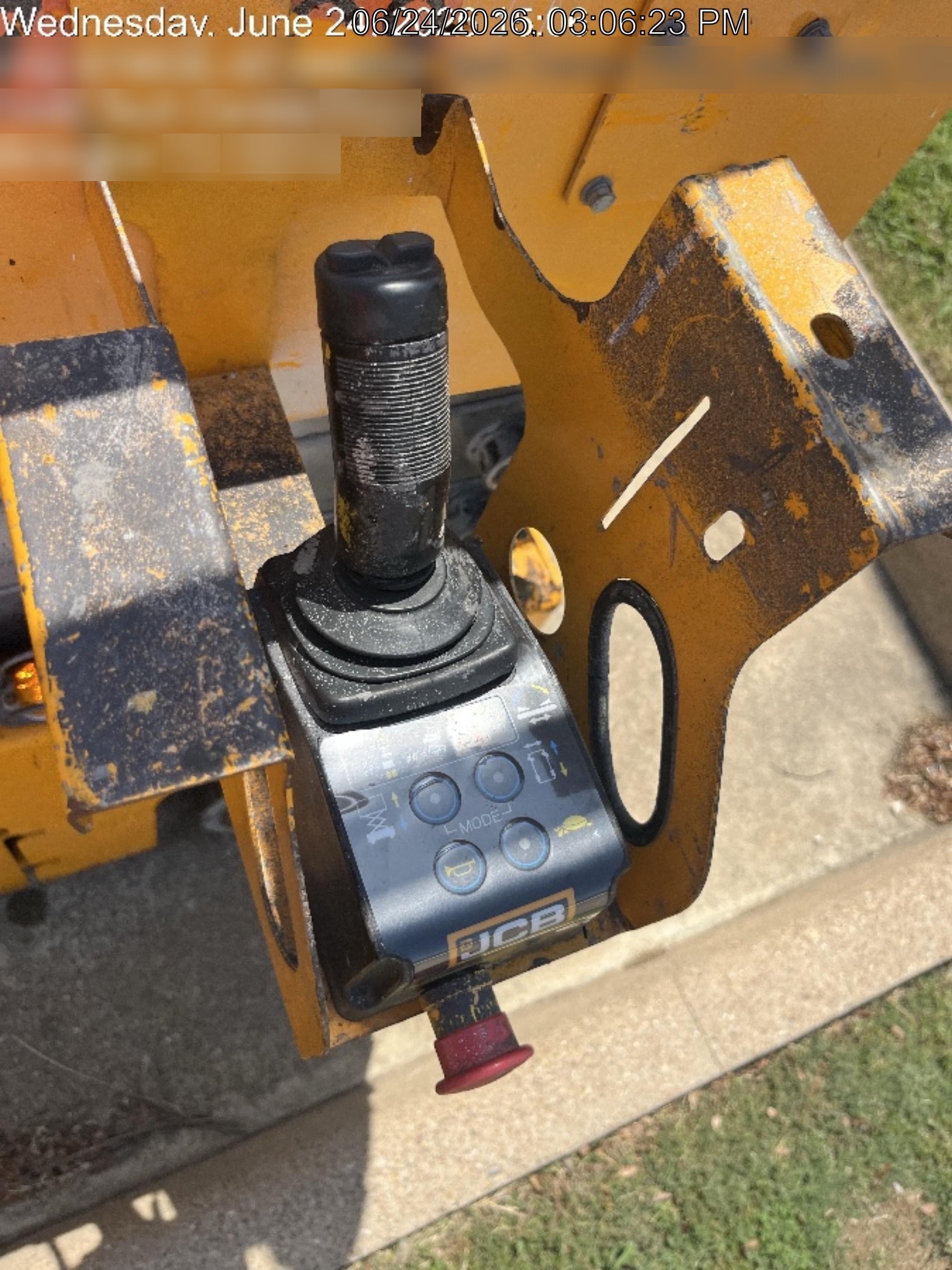 2023 JCB S2632E