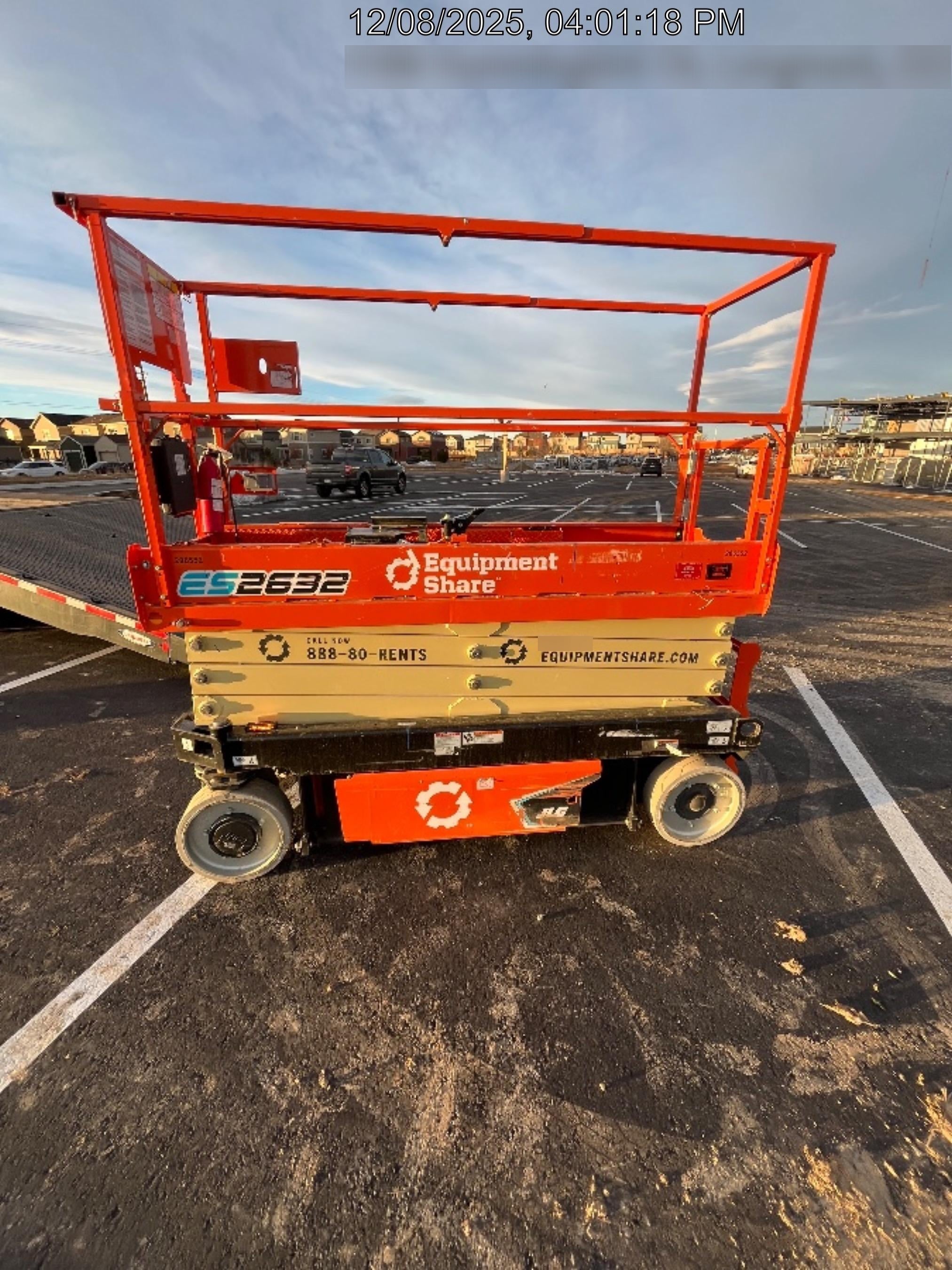 2022 JLG ES2632