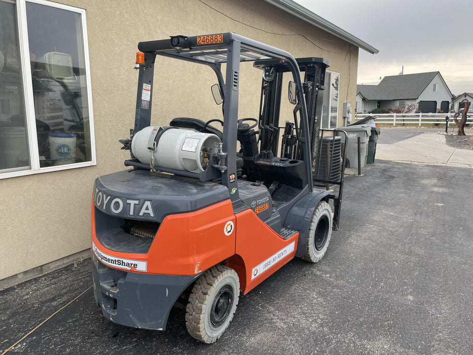 2022 TOYOTA 50-8FGU25