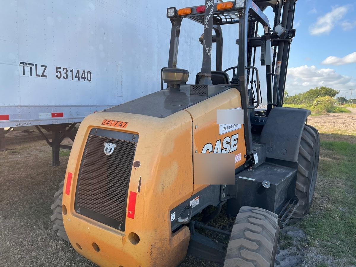 2022 CASE 586H