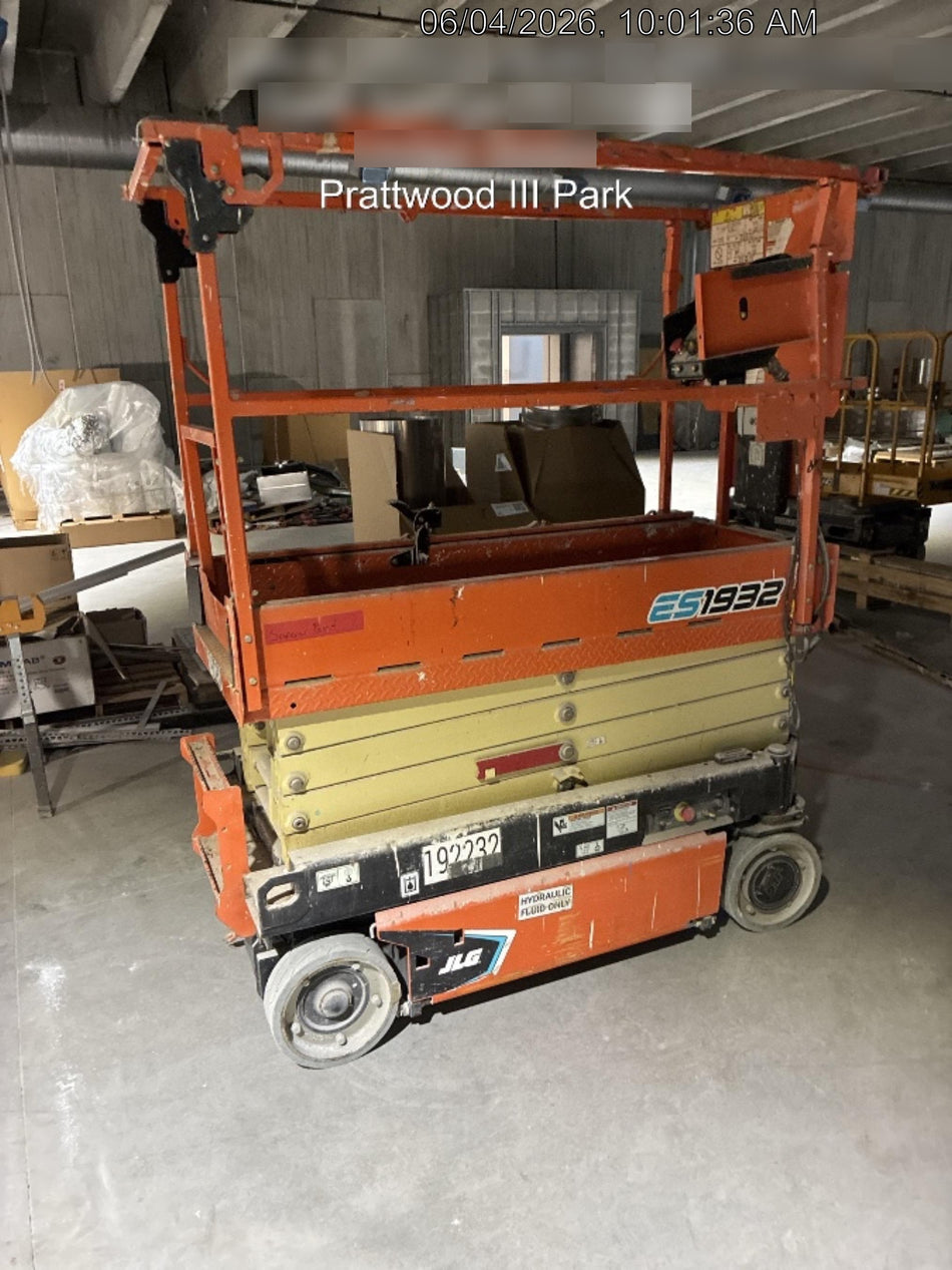 2021 JLG ES1932