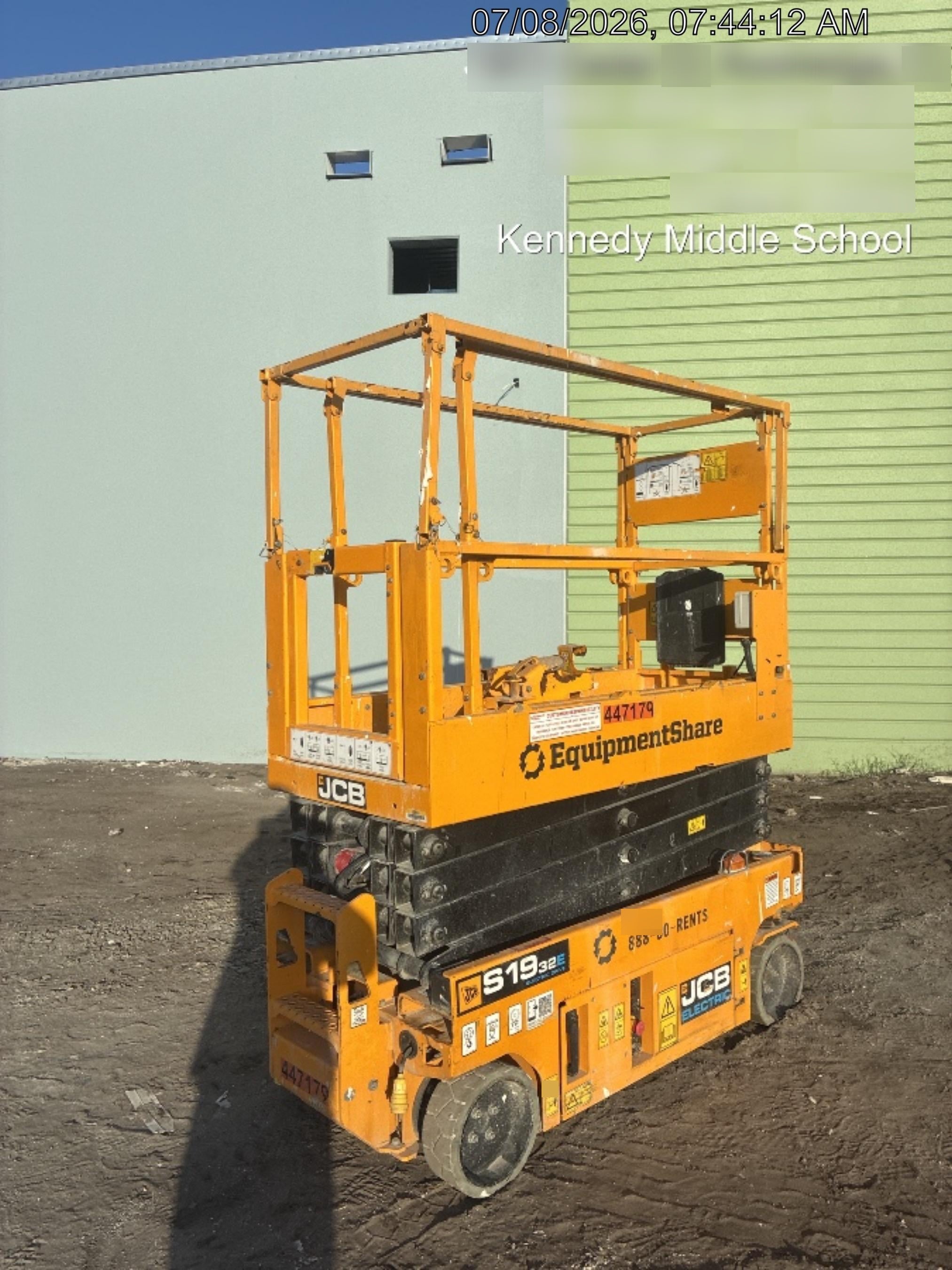 2024 JCB S1932E