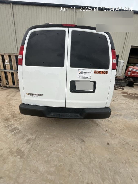 2023 CHEVROLET Express Van - Rental
