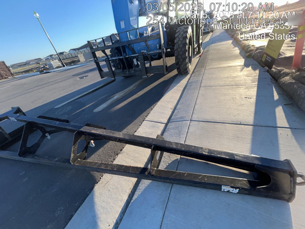 2024 JLG 1001275853