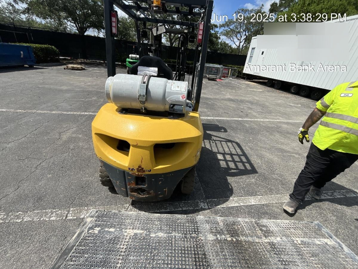 2022 KOMATSU FG25T-16