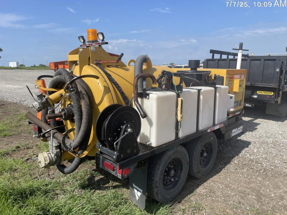 2023 Vac-Tron LP573XDT T4 Koehler Diesel Engine, 500 Gallon Debris Tank, x2 100 Gallon Water Tanks