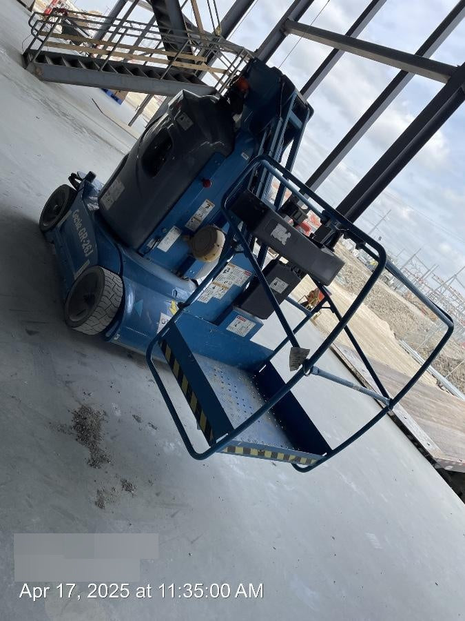 2020 GENIE GR-26J