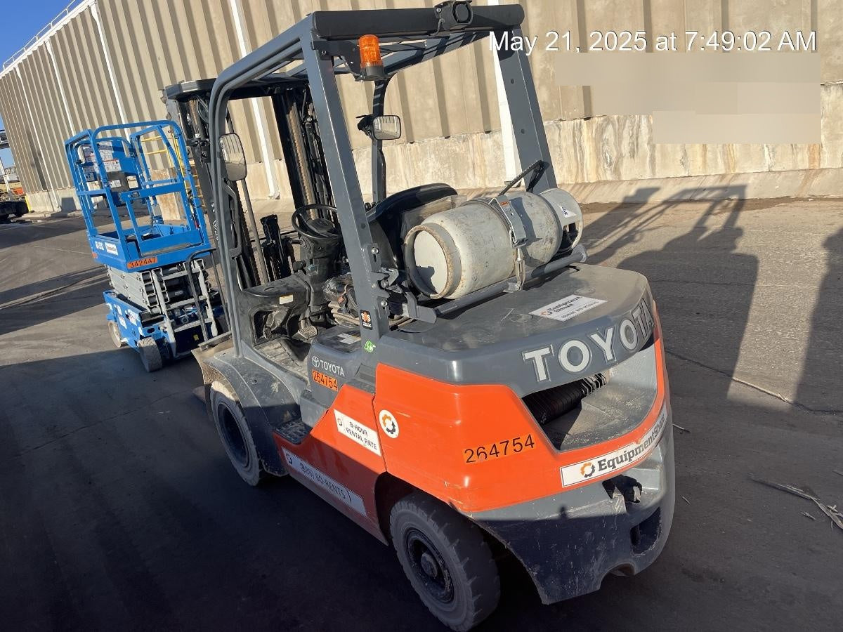 2022 TOYOTA 50-8FGU25