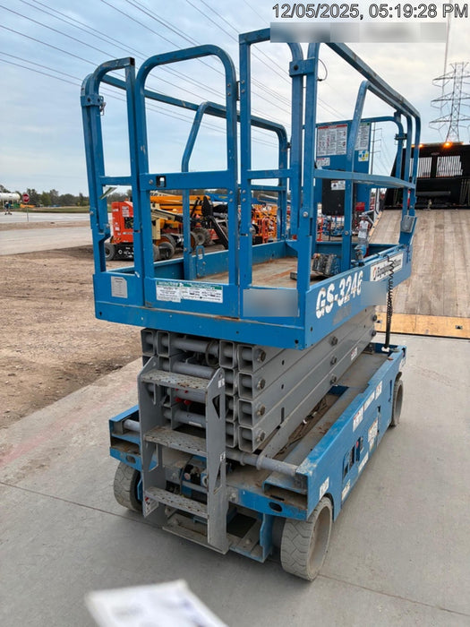 2020 Genie GS-3246 Standard, Folding full height swing gate