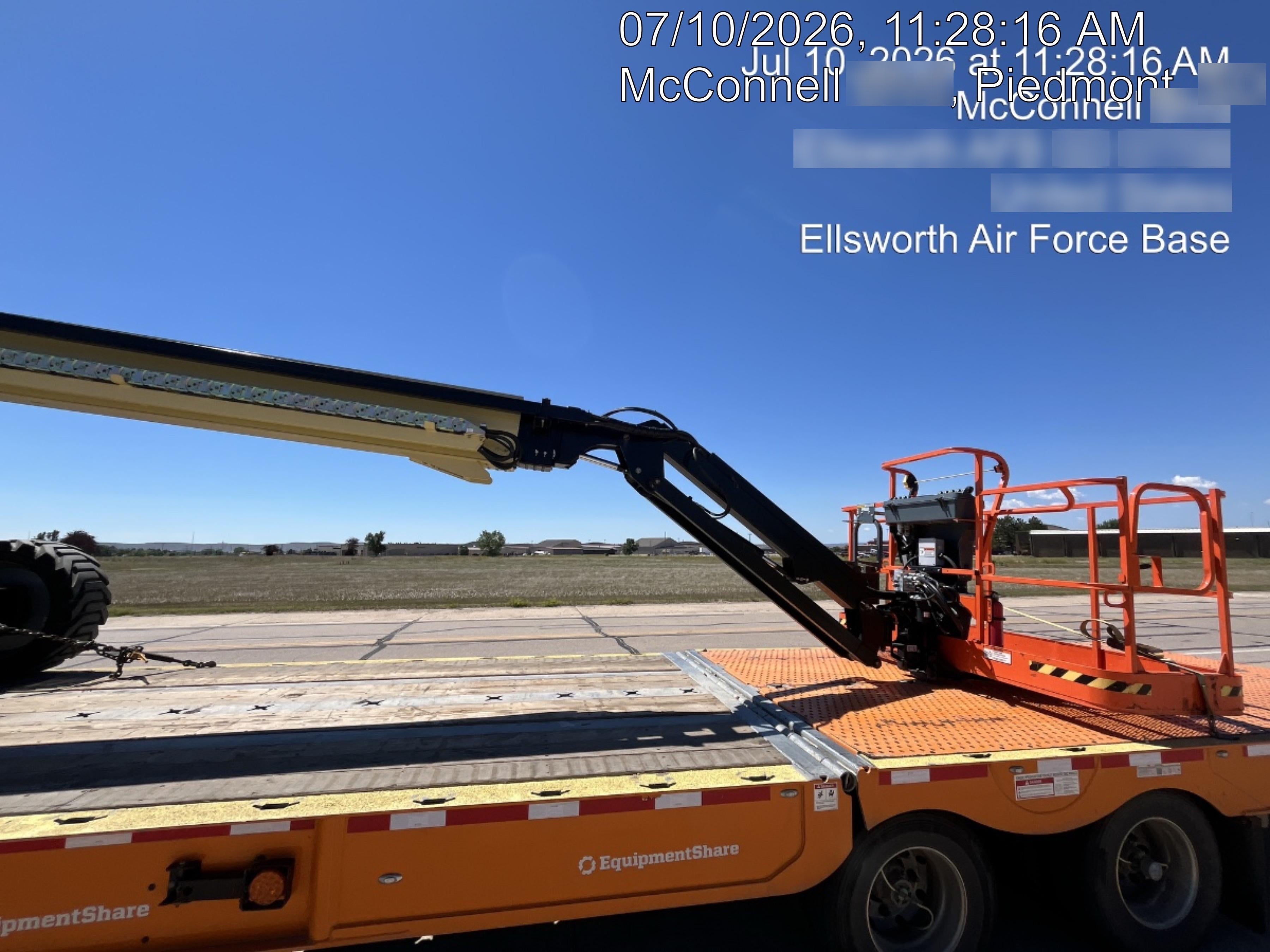 2025 JLG 660SJ