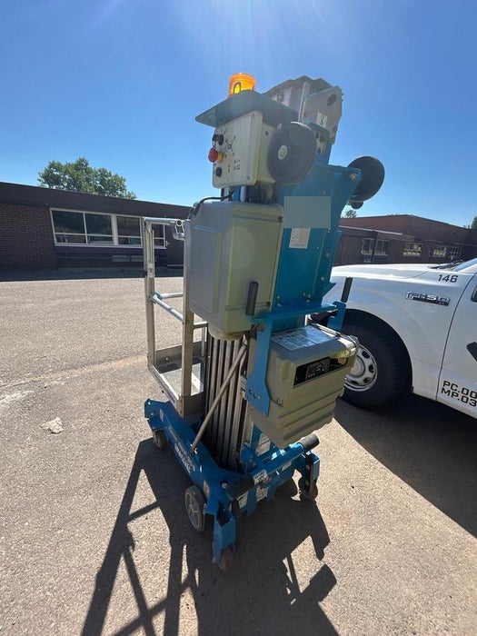 2021 GENIE AWP-30S DC