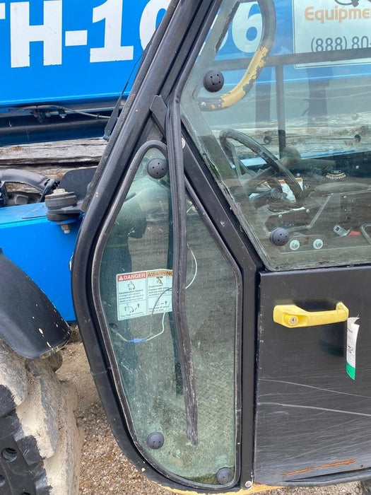 2019 Genie GTH-1056 Cab/Heat/AC, Solid RT Tires, LED Work Lights, Beacon 60" QA Carriage, 60" Forks